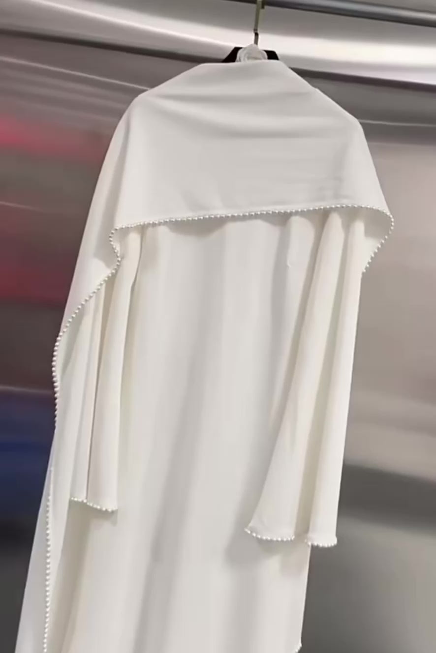 Robe Cape Majestueuse - Blanche